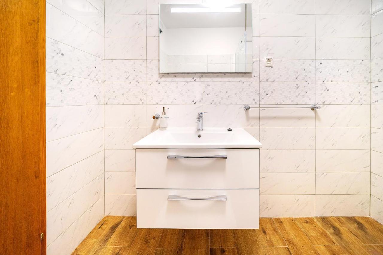 קרק Apartments Jurina מראה חיצוני תמונה