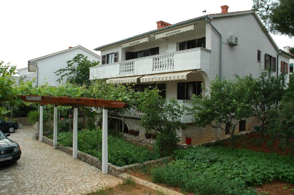 קרק Apartments Jurina מראה חיצוני תמונה